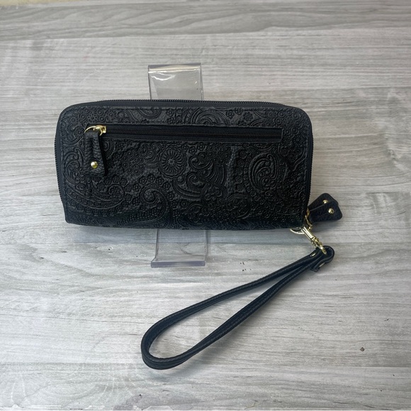 Stone Mountain Accessories Black Embossed  Tooled Faux Leather Double Zip Wallet - Picture 3 of 12